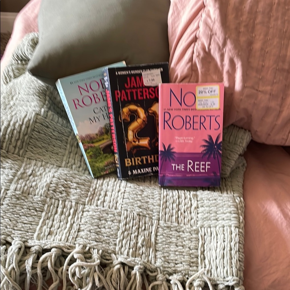 Nora Roberts and James Patterson Book Set